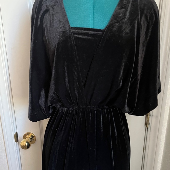 Fabulous Jet Black Velvet Infinity Maxi Dress - 72 Styles - Picture 2 of 6